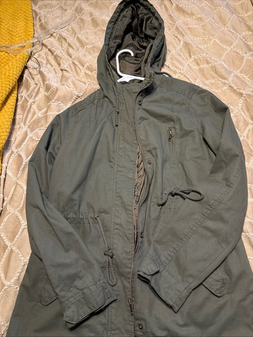 Ambiance Women’s Hooded Jacket in Olive Military Green Sz L Coat